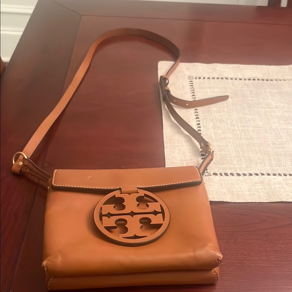 Tory Burch Handbags - Tory Burch Brown Leather Crossbody Bag